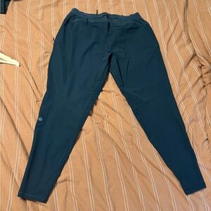 Lululemon warp stream jogger - 28” inseam/L waist